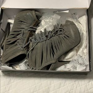 Size 7, only worn twice